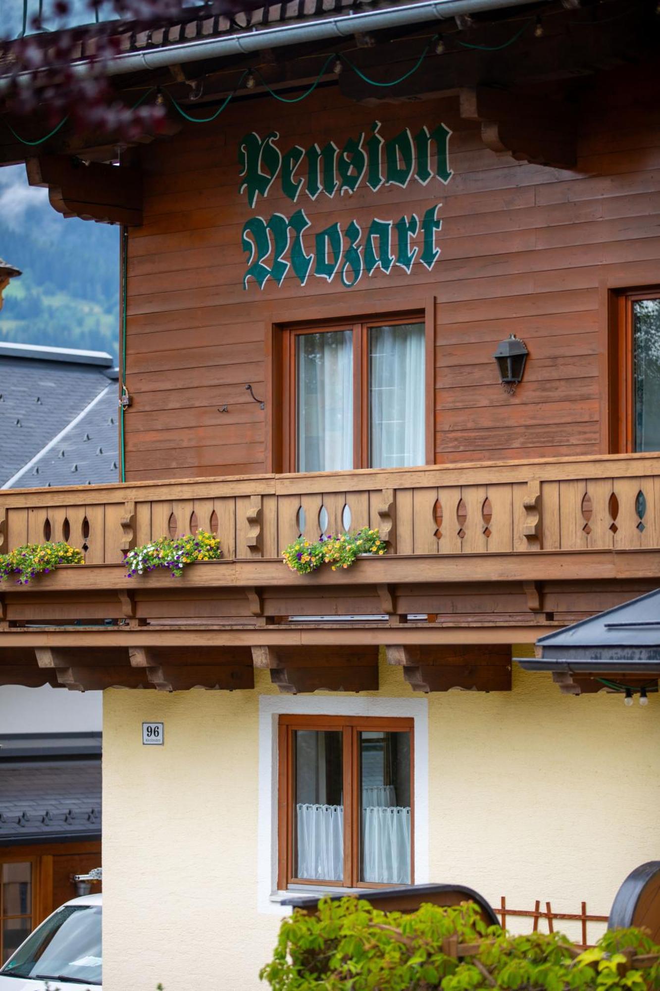 Pension Mozart Ваграйн Екстериор снимка
